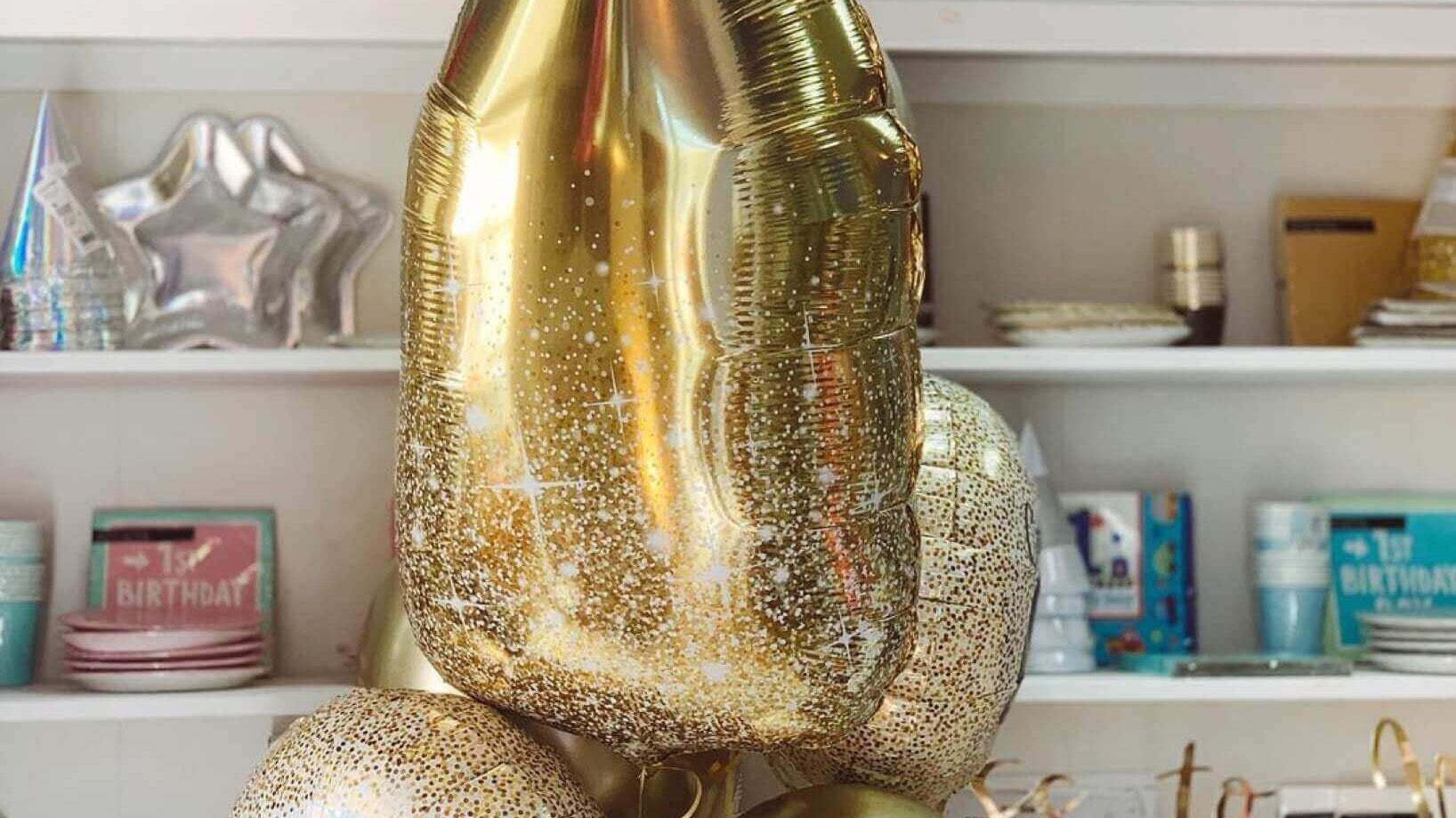 graduation balloon bouquet delivery dubai