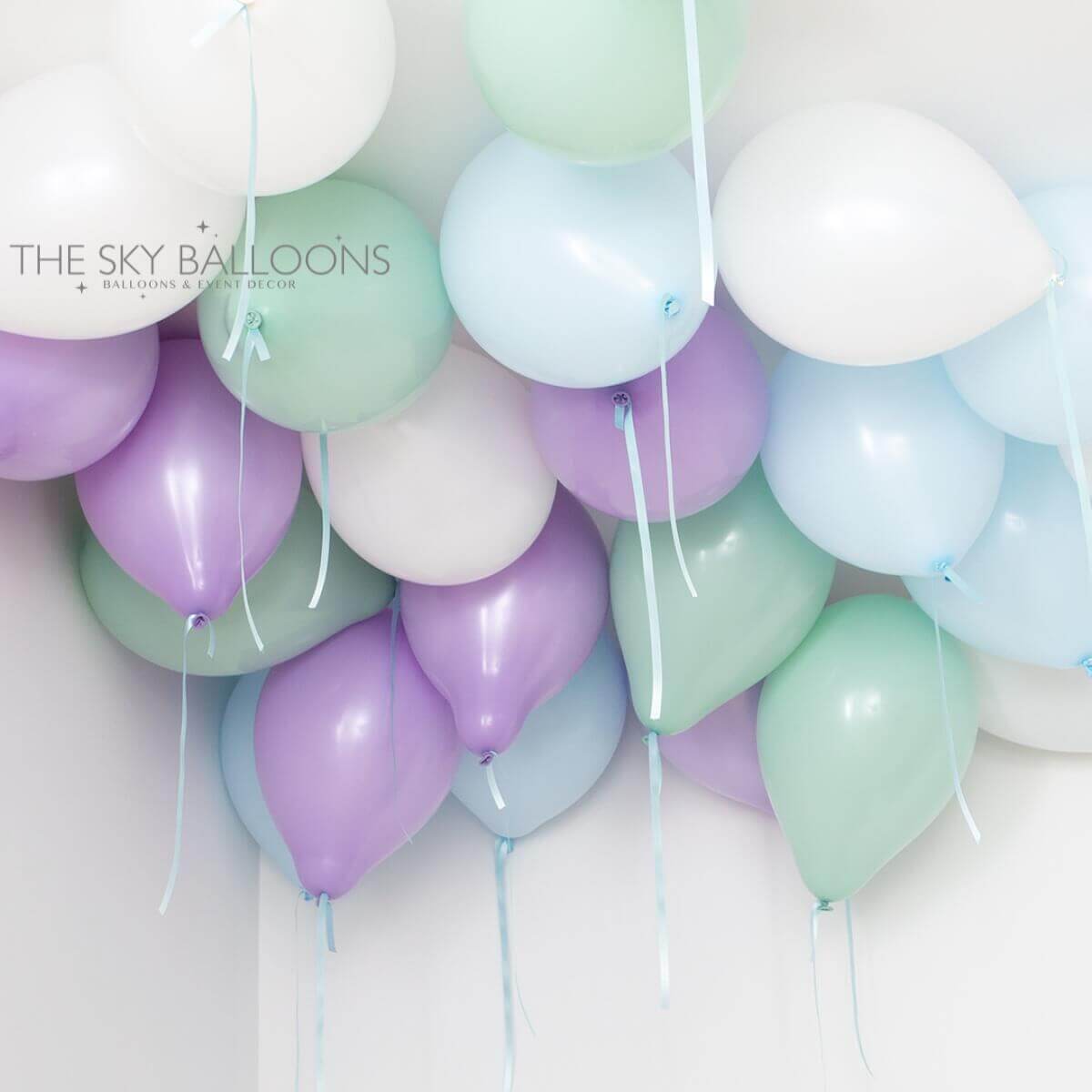 Dreamy Balloon Overhead