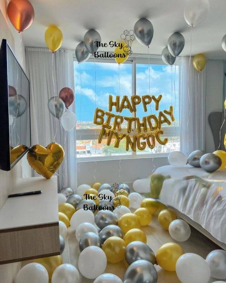 Gold, Silver And Pearl White Balloons Arrangement